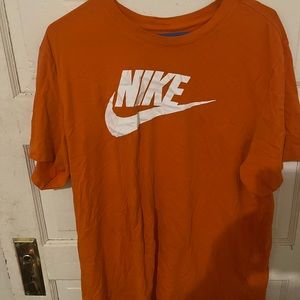 Nike tee